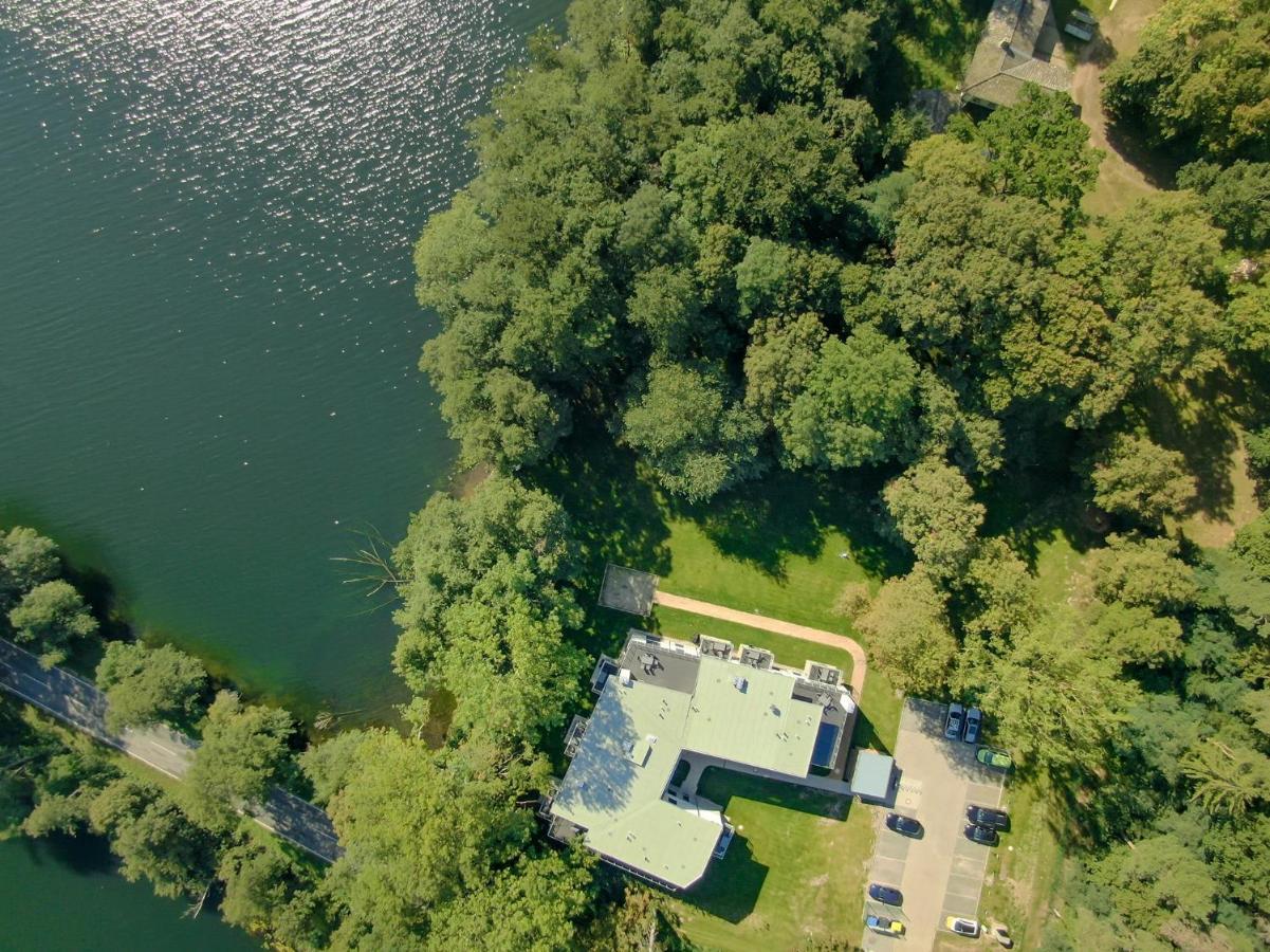 Ferienwohnungen Am Wasser - Krakow Am See Buitenkant foto